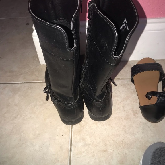 Boots 👢 - Picture 3 of 4